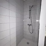 Au Trefle Dort シャテルギュイヨン